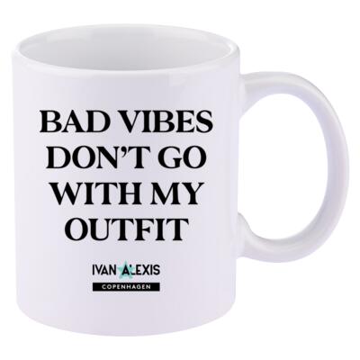 BAD VIBES DONT GO WITH MY OUTFIT Thumbnail